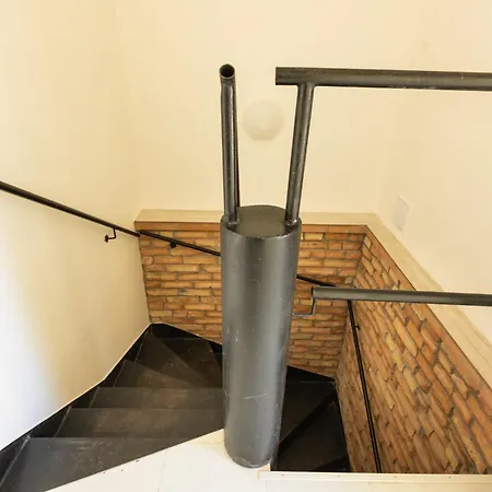 Spacious In Quiet Courtyard Near Charles Bridge Διαμέρισμα Πράγα